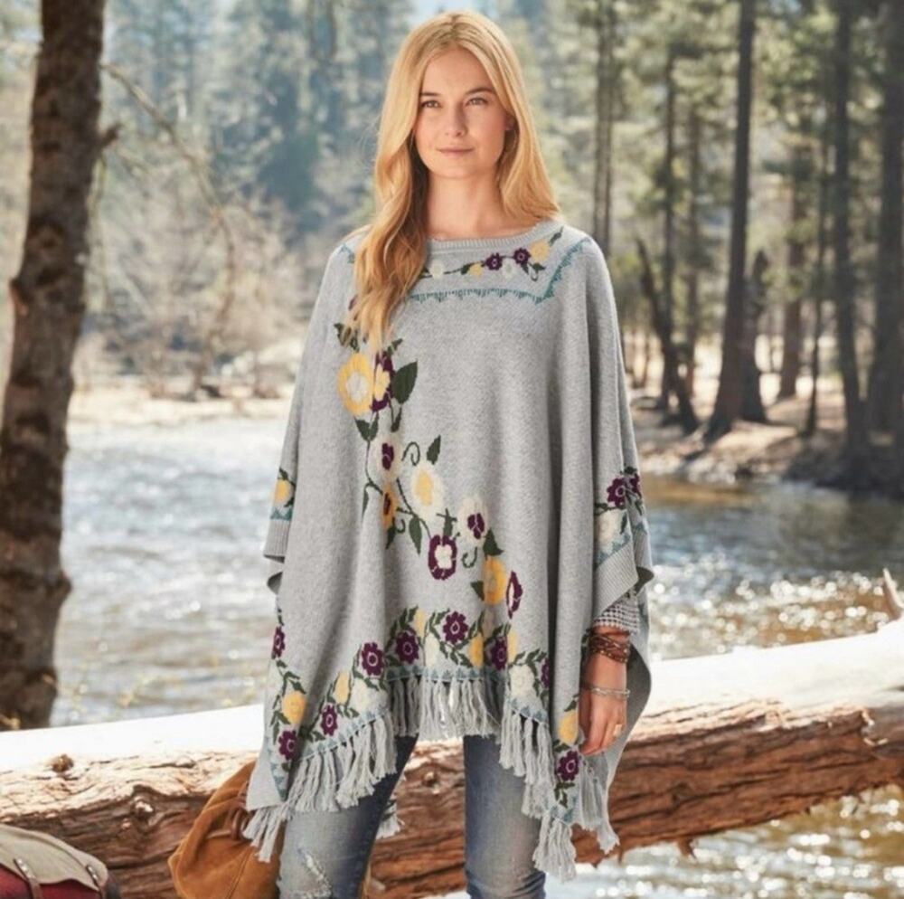Rare Sundance Hazy Days Knit Fringe Poncho Sweater O/S
